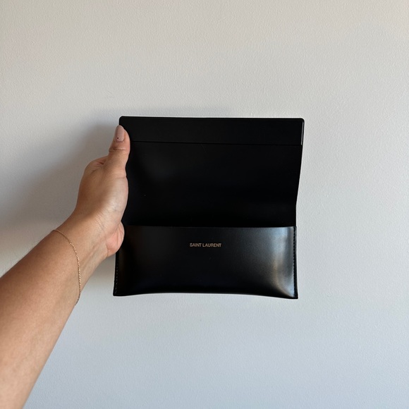 Saint Laurent Sunnies SL 469
001 51019-145 - Picture 7 of 7